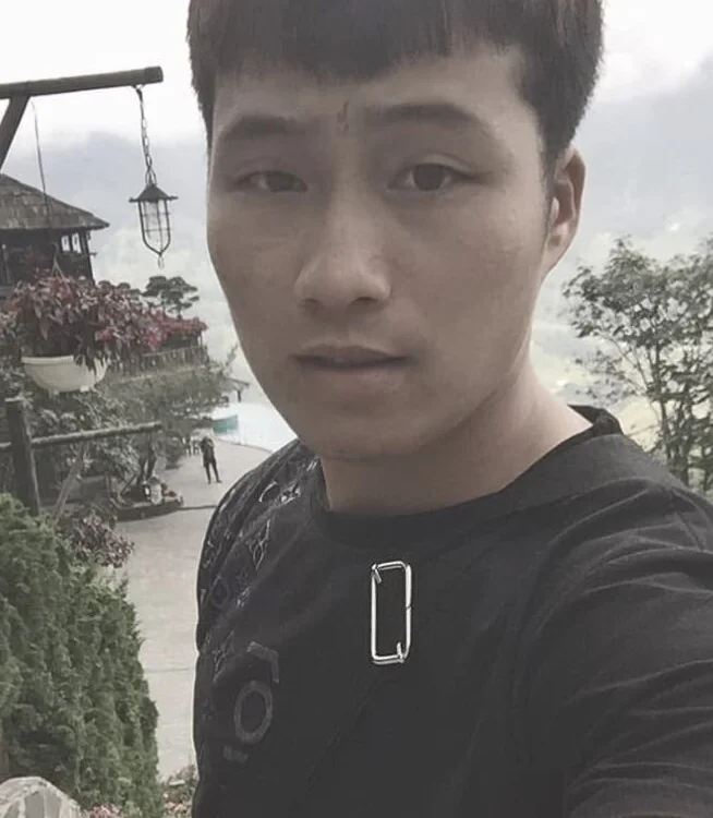 John_z99 Chat XXX Ngoại tuyến