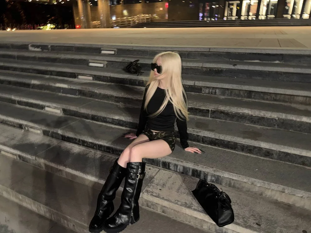 Baby_mila7's Offline XXX Chat