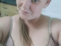 Ylichka15-77 webcam model
