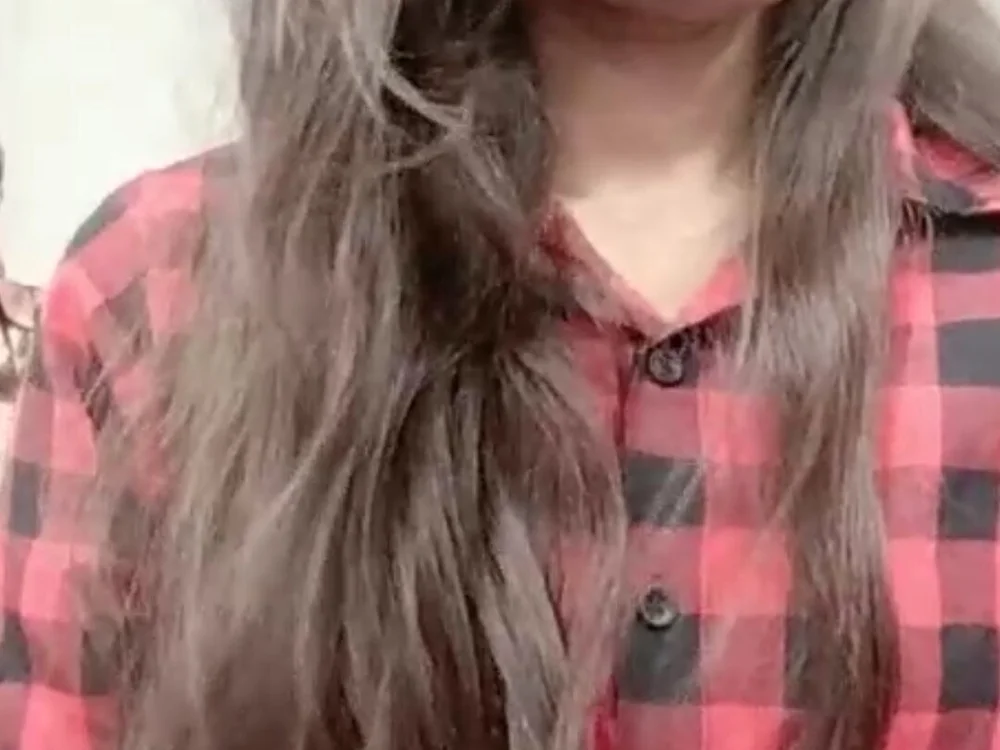 Neha_Tanvi99: συνομιλία ΧΧΧ εκτός σύνδεσης