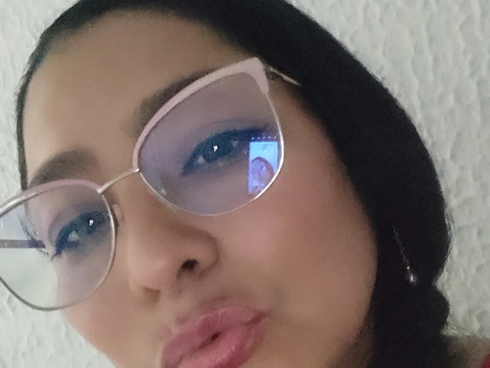 __Nahomi's Offline XXX Chat