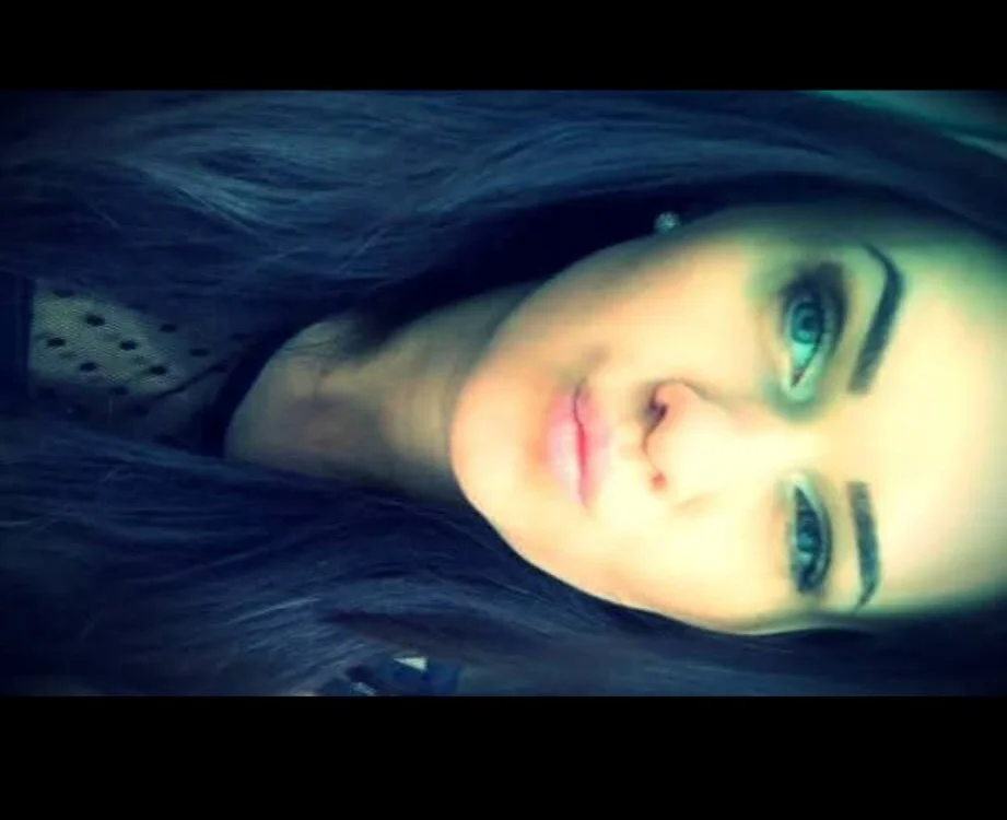 Sophia_Lace Offline XXX-chat