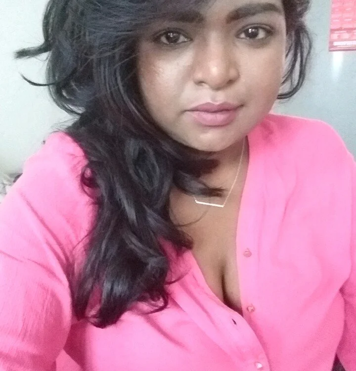 IndianBombShell4u's Offline Chat Room