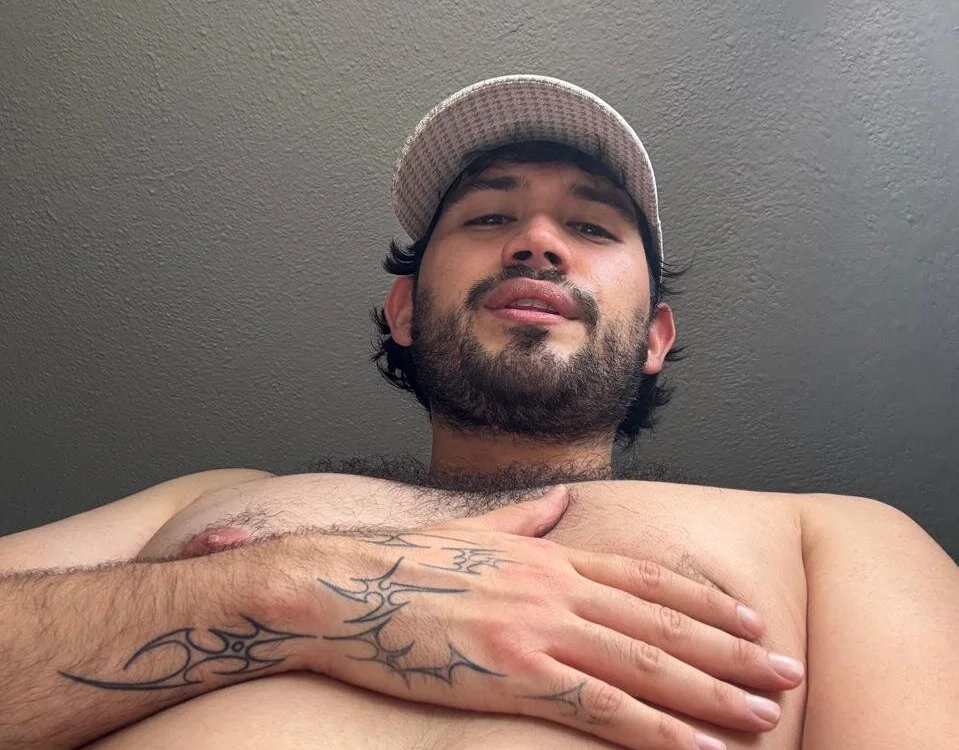 AdrianSith Chat XXX offline