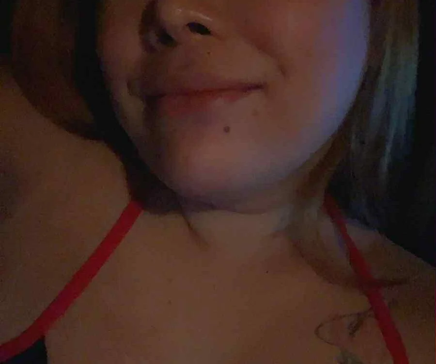 Sluttybea28 Chat XXX Ngoại tuyến