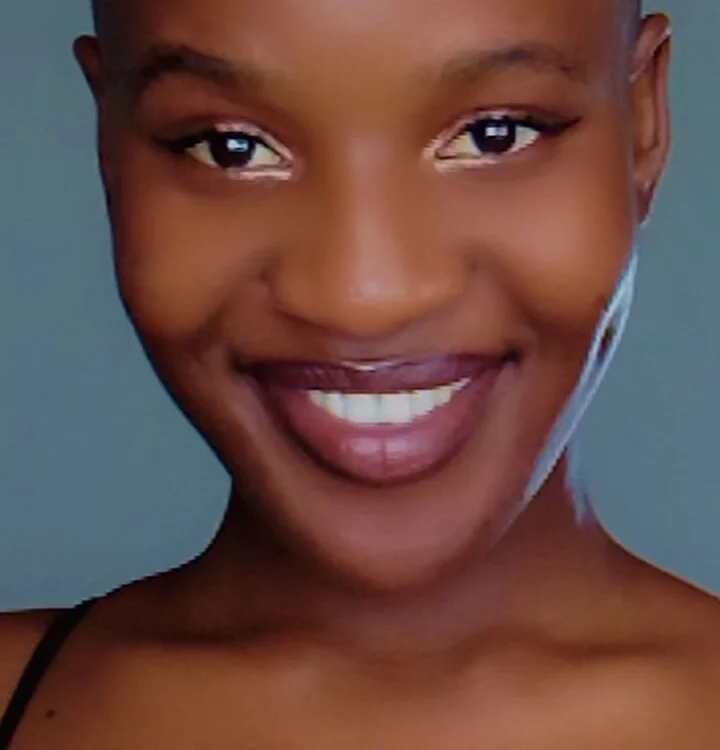 NaturalStunner6913 Obrolan XXX Offline