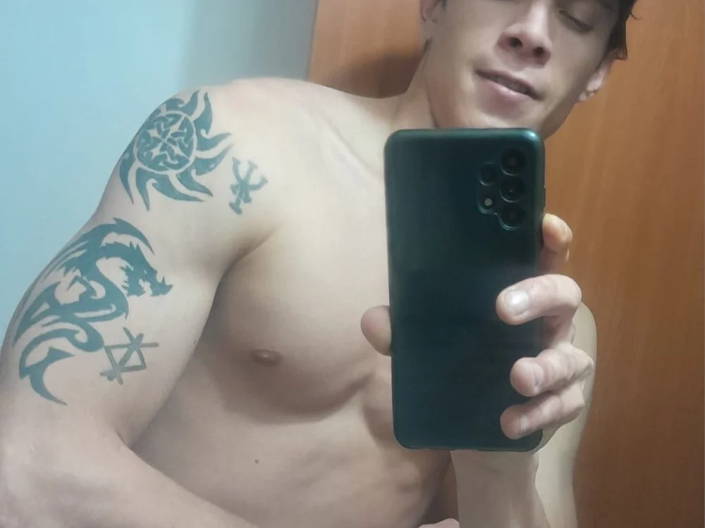 Offline XXX chat modela crixus11111