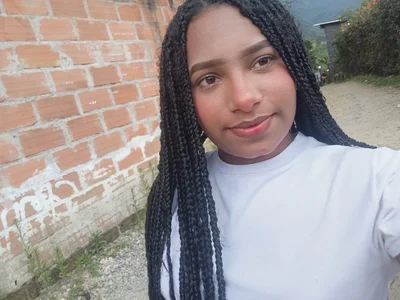 Coral_echeverri - Girl 