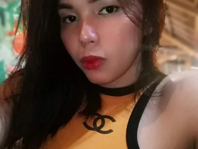 HolLyFaaCKer profile