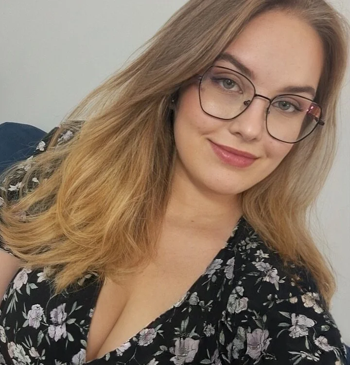 AliceCrazy69 – Naživo XXX chat