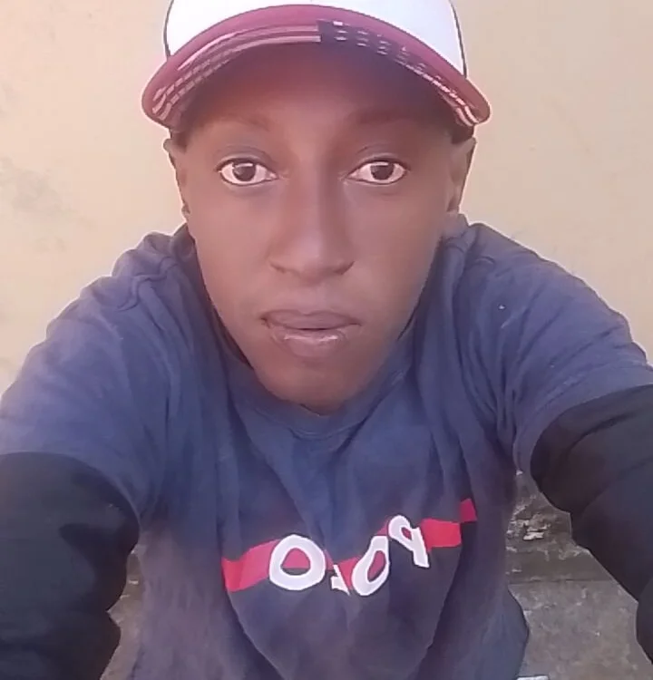 Ailton9865のオフラインXXXチャット