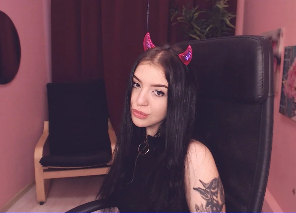 Meghan_F's Offline XXX Chat
