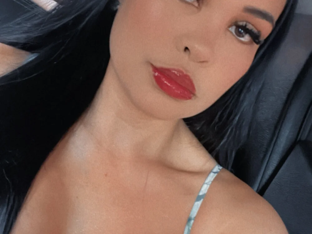 XXX chat uživo modela FOX_LATINA