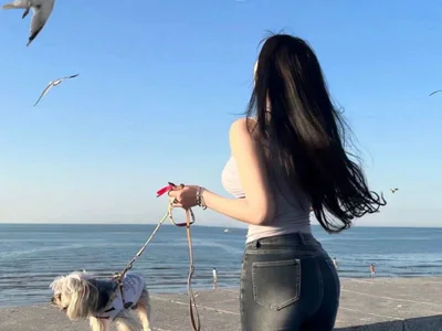 Biiyoo_Hua - Girl 