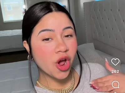 Aloyenita on StripChat