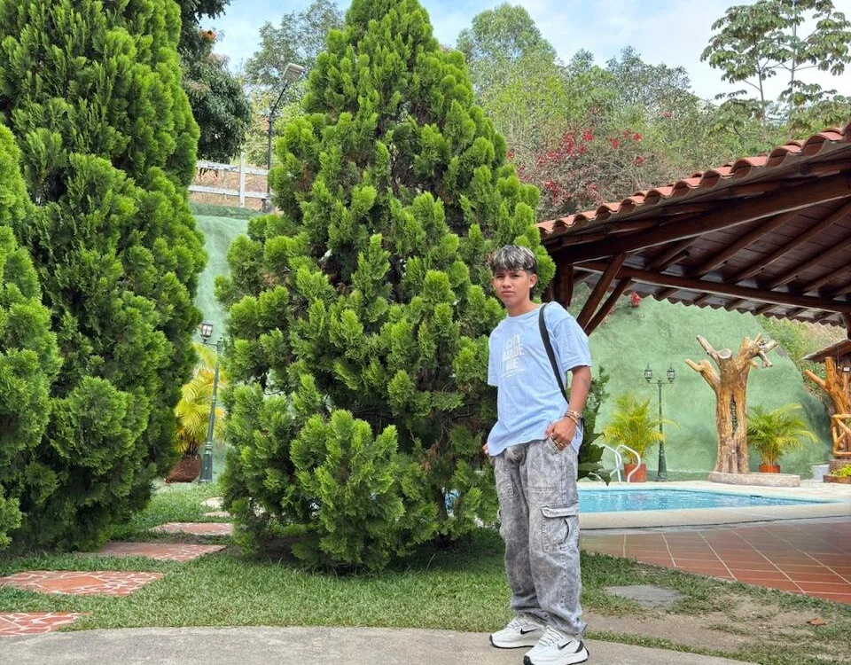 Mikke18's Offline XXX Chat