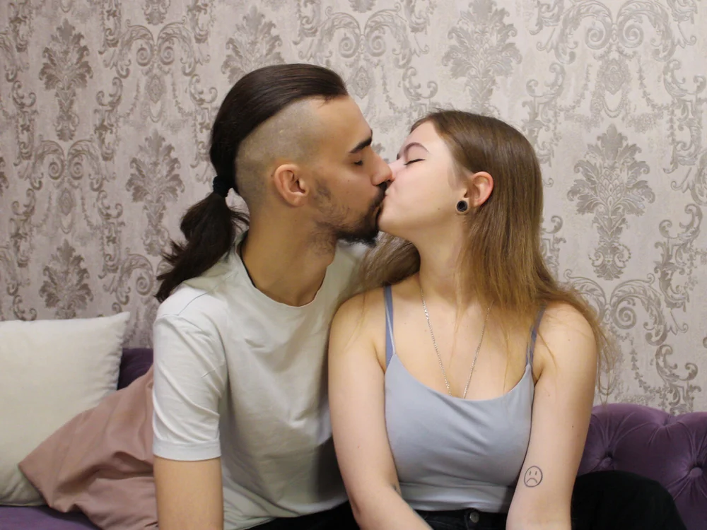 BellaAndIvor's Offline XXX Chat