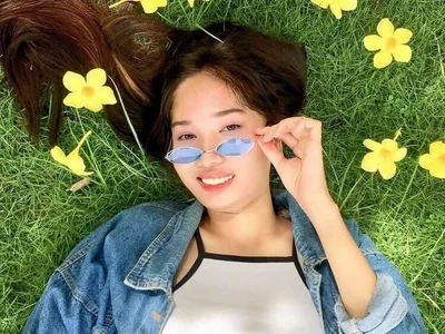 دردشة ShantalFoxxy_ الجنسية دون اتصال