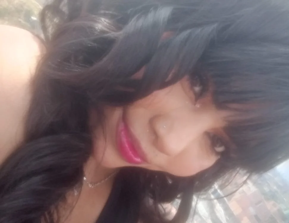 Estrella-Mia Chat XXX offline