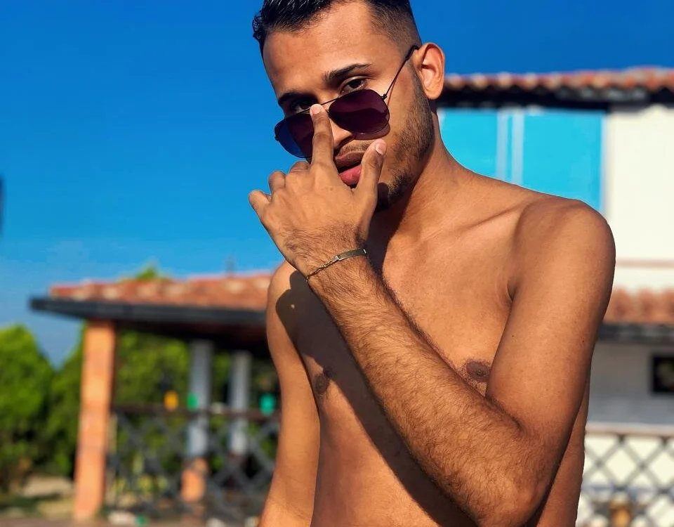 Raf_brunette: офлайн-секс-чат