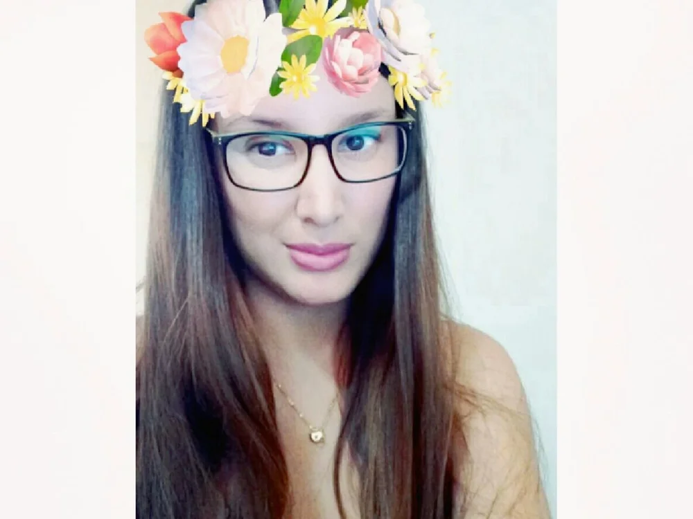 sofiaalberts' Offline Chat Room