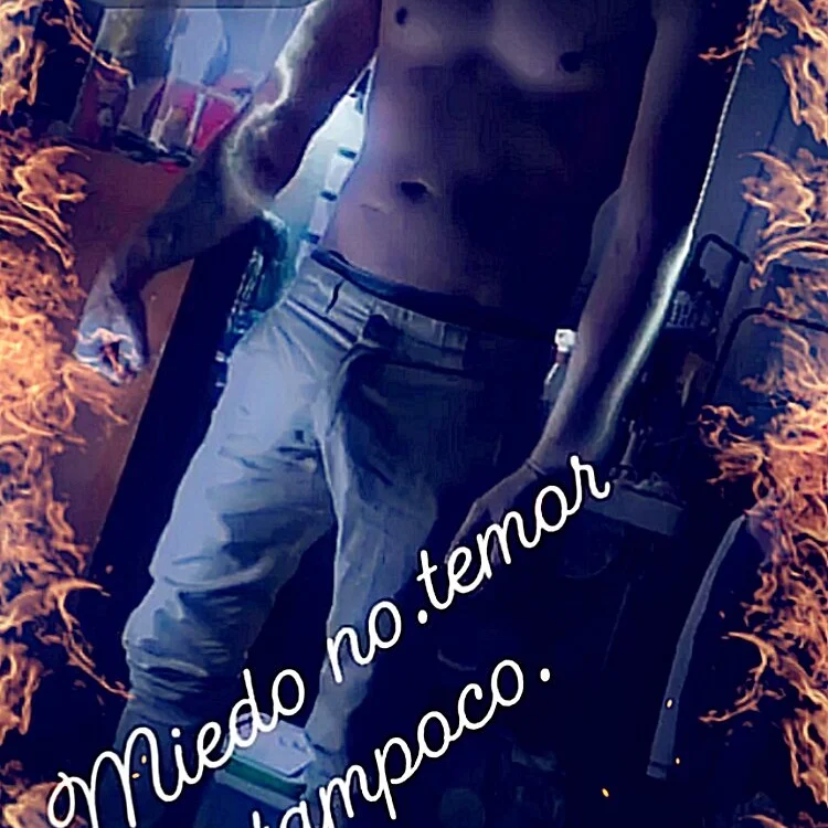 Arce92 অফলাইন XXX চ্যাট