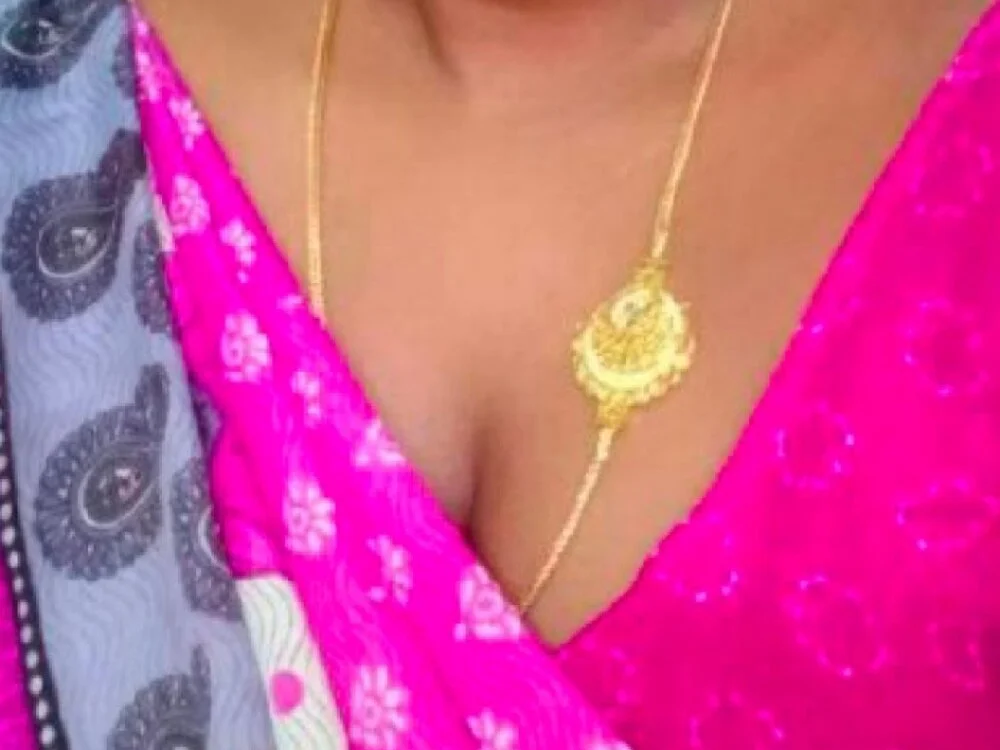 Tamilselviroja- Offline XXX-Chat