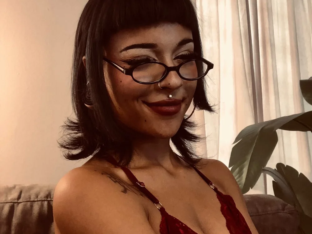 Samira_wish offline XXX-chat