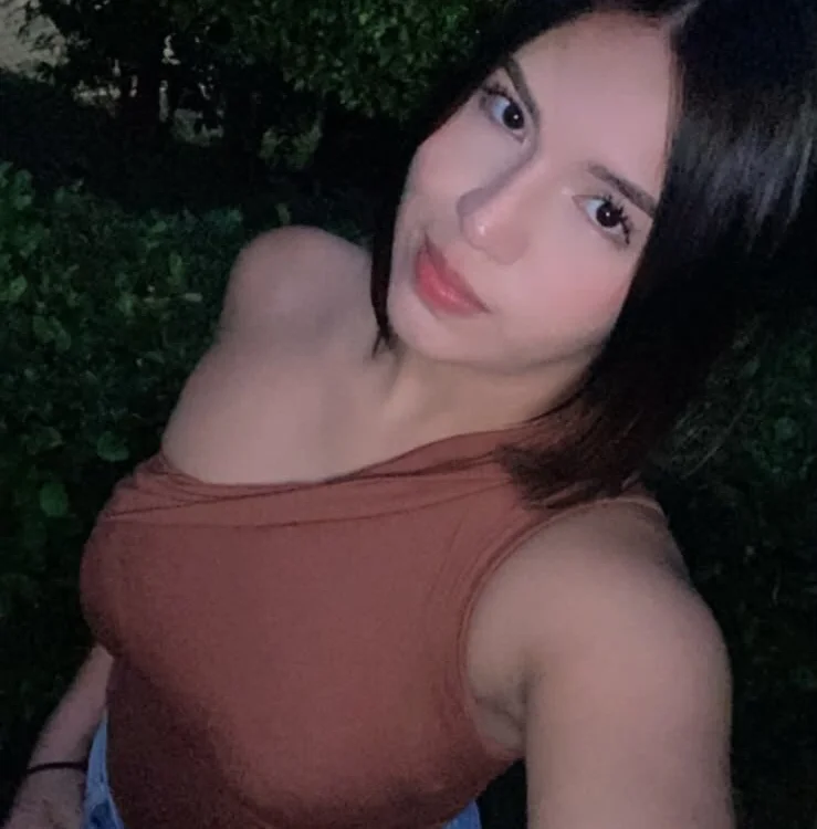 EmmaChar_ Adlı Modelin Çevrimdışı XXX Sohbeti