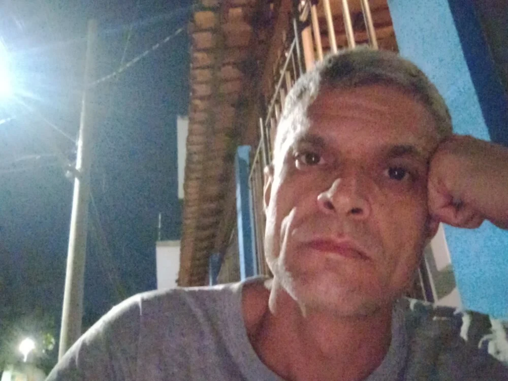 Offline XXX chat modela BrenoAvelar