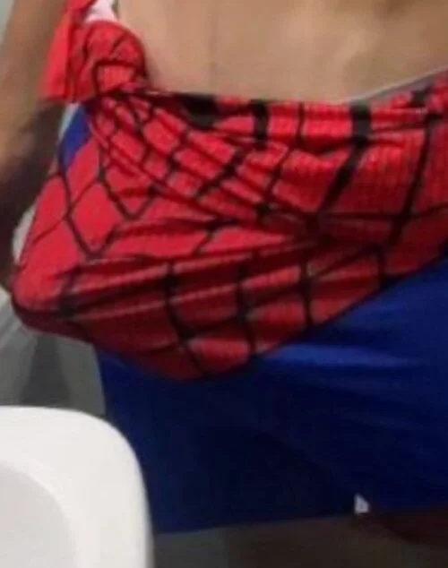 Zoro_23cm Adlı Modelin Çevrimdışı XXX Sohbeti