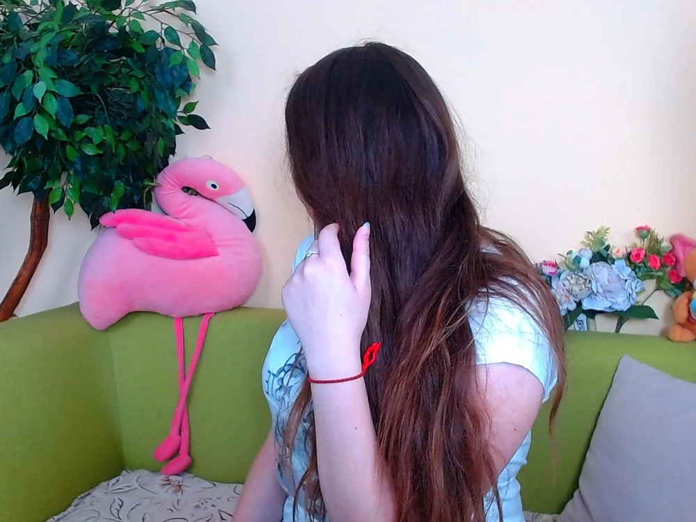 Julli_a's Offline Chat Room