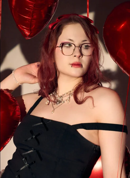 Sophie_Starr cam model