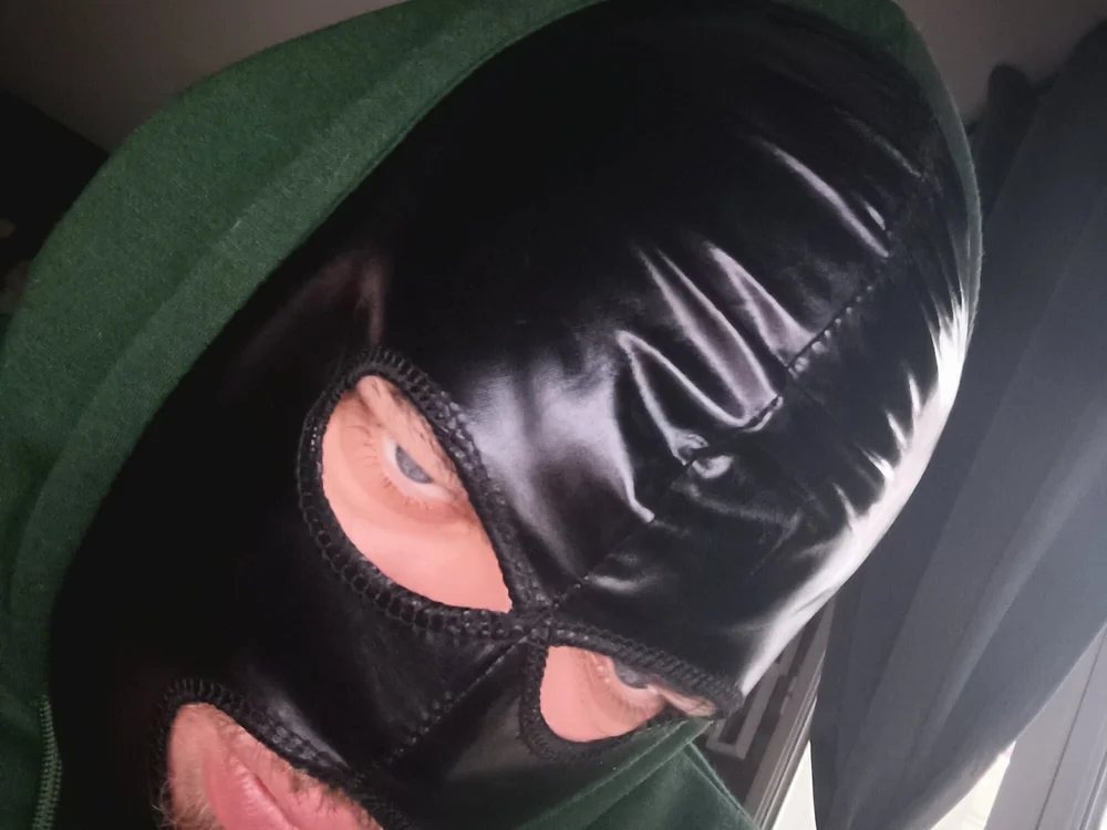 labonnetrique69's Offline Chat Room