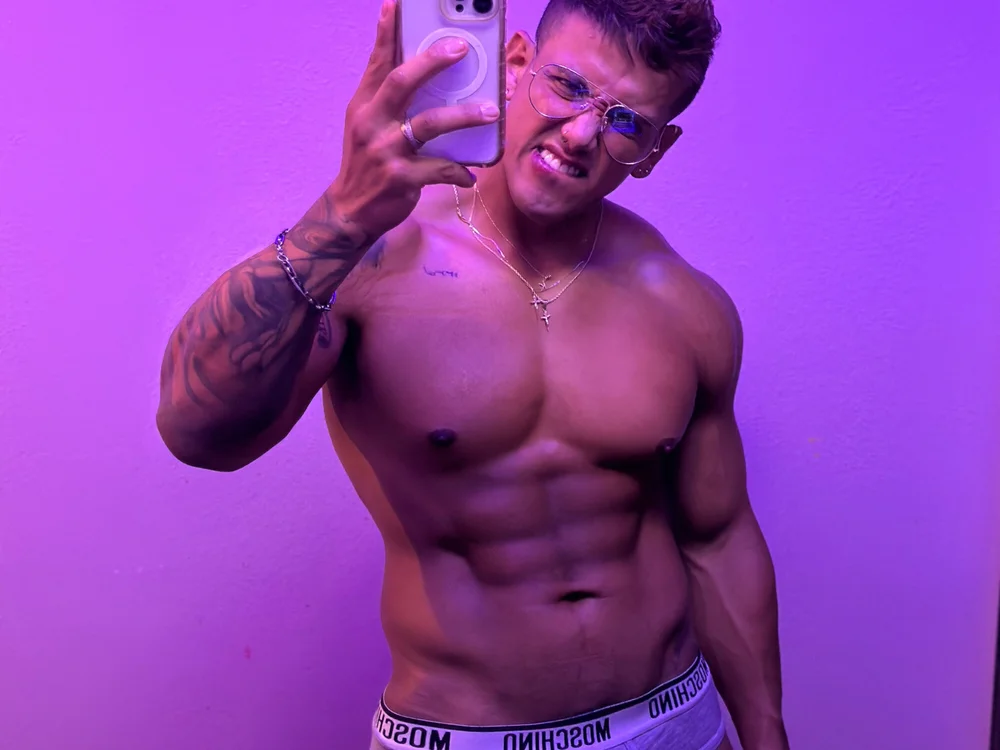 samlatino26 offline chatrum