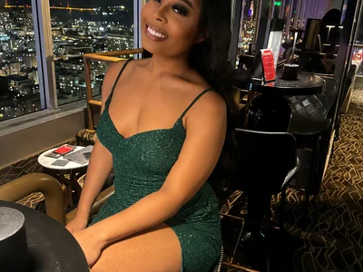 Symicakes Female Bigass Cam Strip