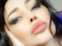 Модель NaomiBlack35