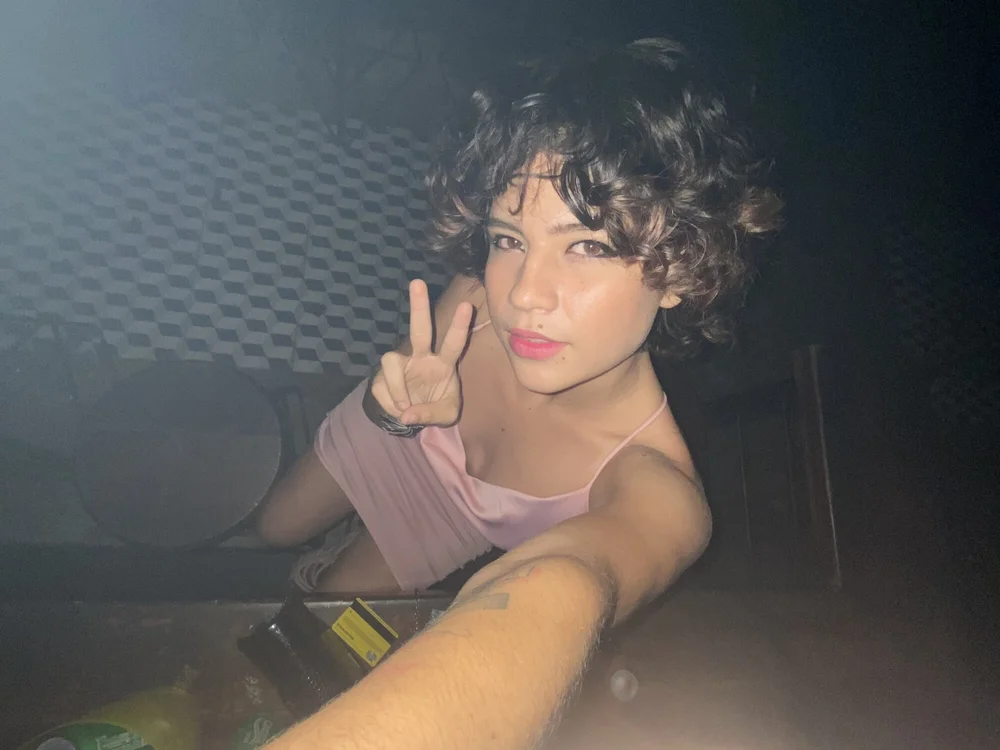 Aby_Home's Offline Chat Room
