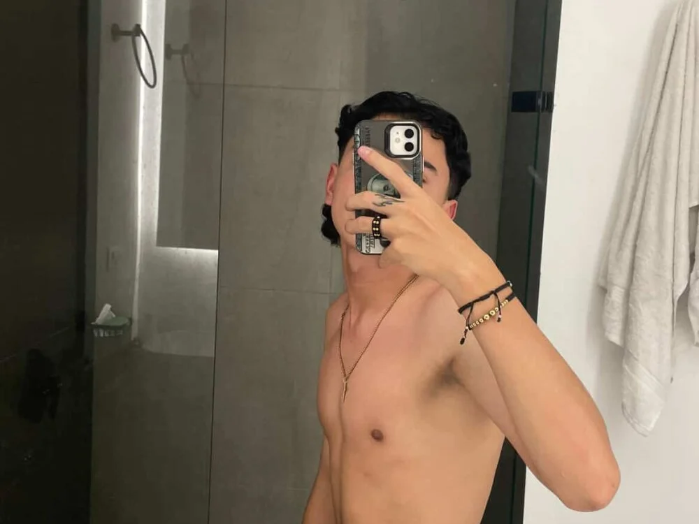 Owen_Mac Adlı Modelin Çevrimdışı XXX Sohbeti