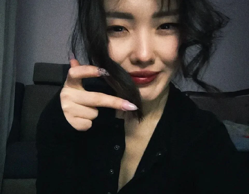 OleneBouras Chat XXX offline