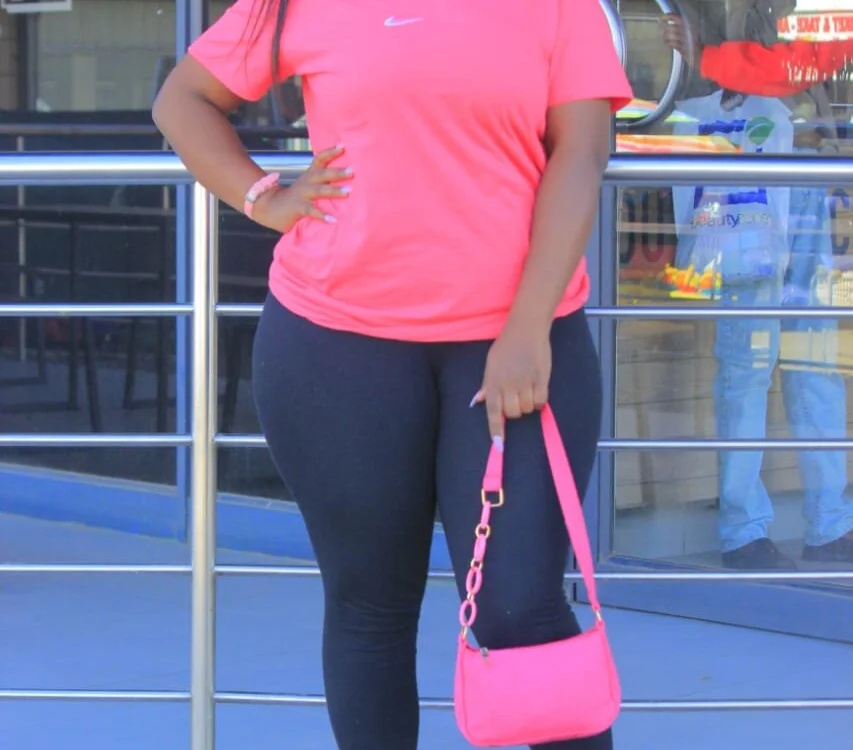 LeeBabby offline XXX-chat