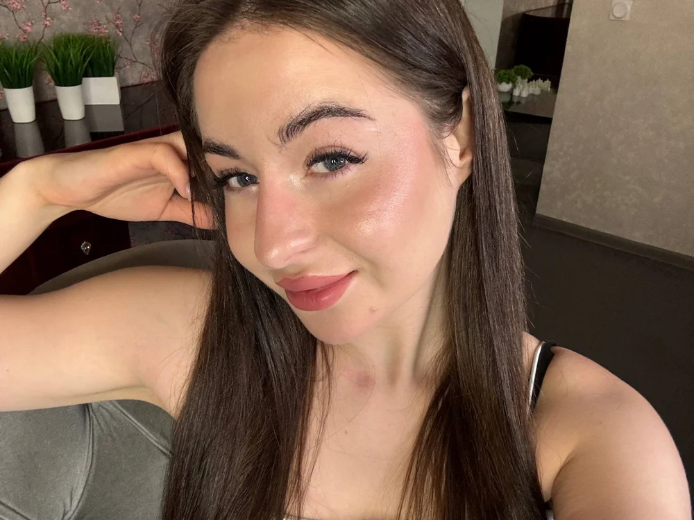 צ'אט XXX לא מקוון של Kaylee_Blush