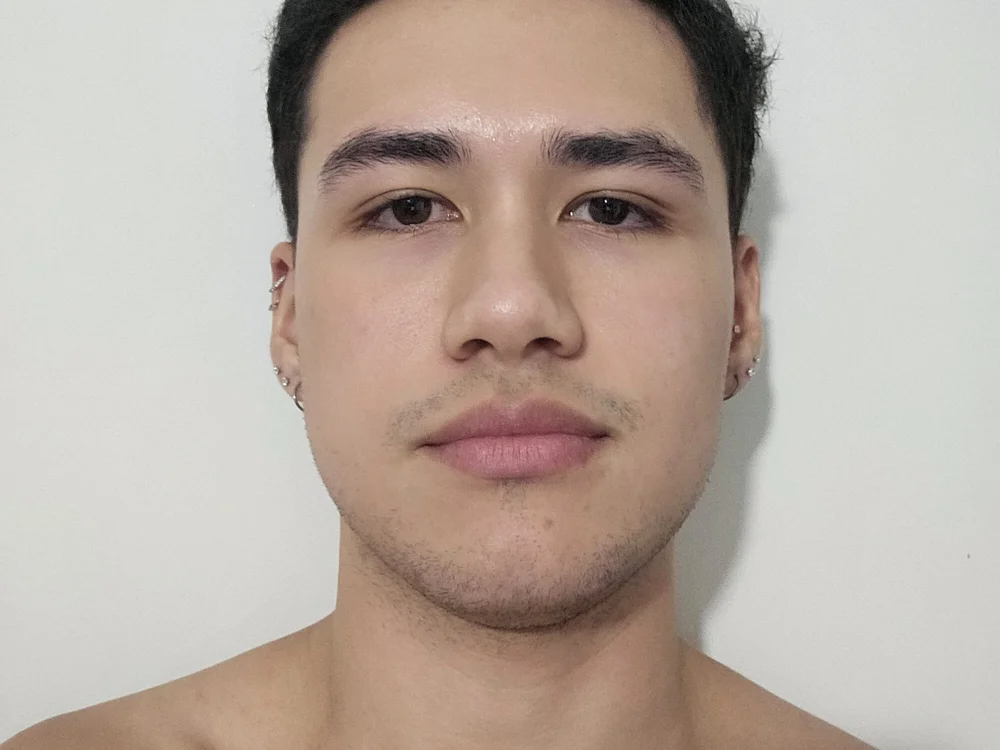 JVictorV2005 Offline XXX-chat