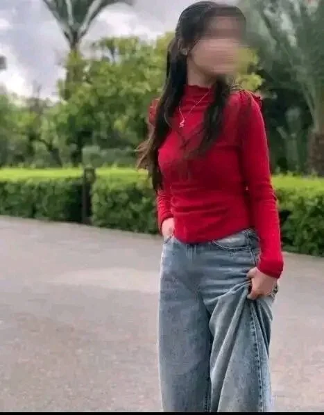 mariaclara2025 Adlı Modelin Çevrimdışı XXX Sohbeti