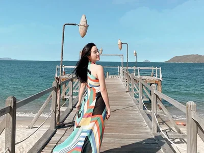 Sunrise269 - Girl 