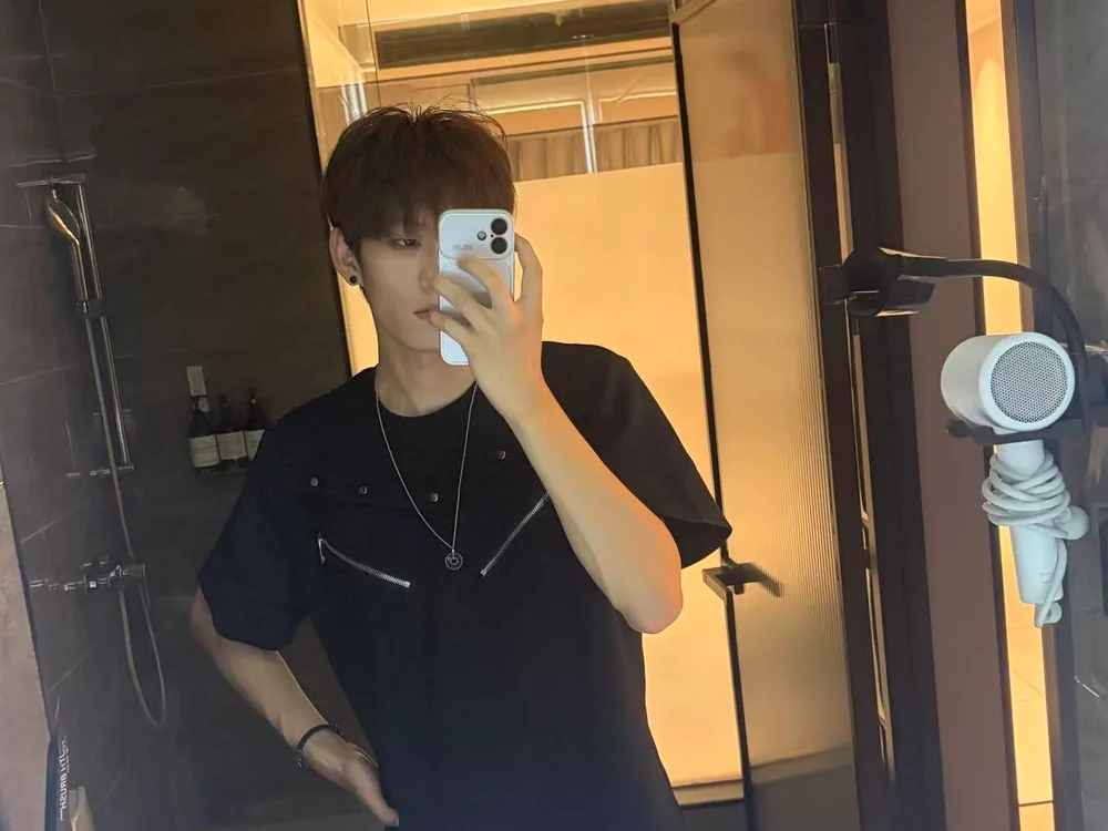 แชท XXX ออฟไลน์ของ Zouzouboy-001