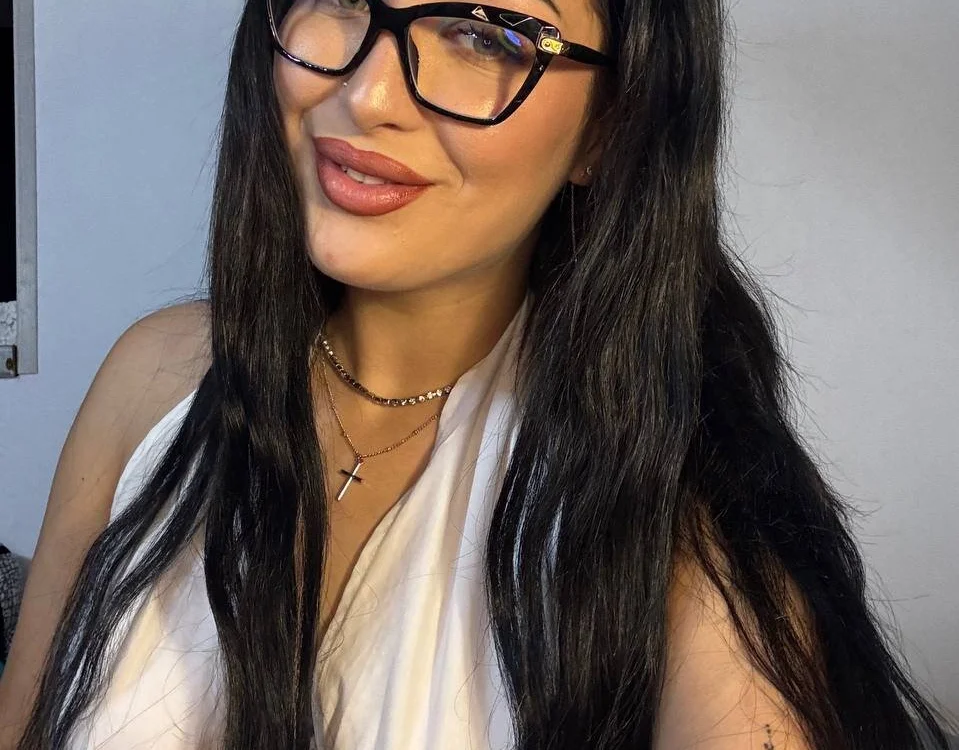 vanessaglancen Offline XXX chat