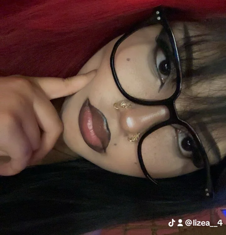 Lizeaaa Chat XXX offline