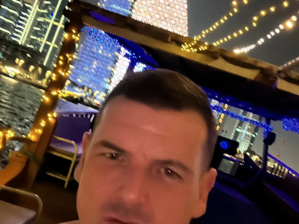 dddilf's Offline Chat Room