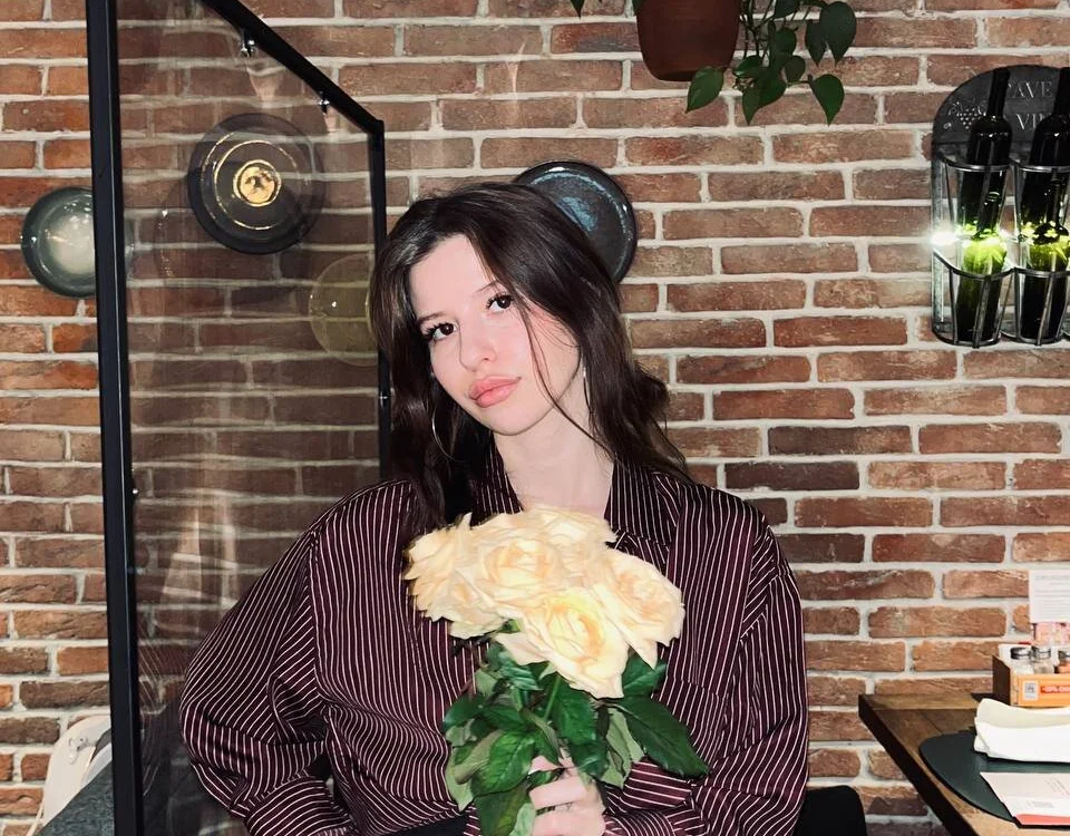 FalineBeckett's Offline XXX Chat